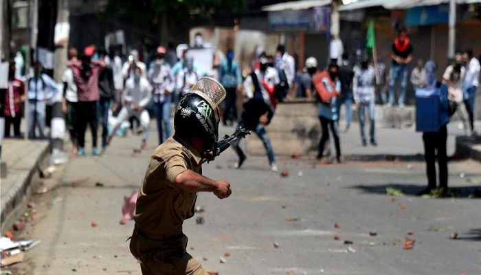 no government jobs, passport for stone pelters in Jammu & Kashmir (J&K) india