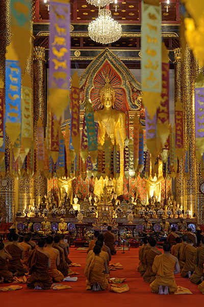 followers of Buddha praying on Vesak