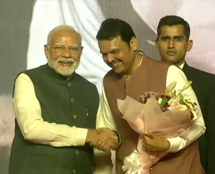 Devendra Fadnavis Swearing-in as Maharashtra CM, with Shinde and Pawar as Deputy CMs at Azad Maidan